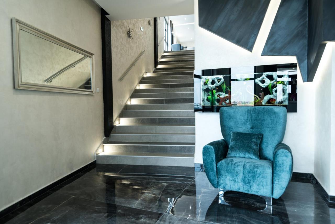 Hotel Euforia Lounge Šabac Esterno foto