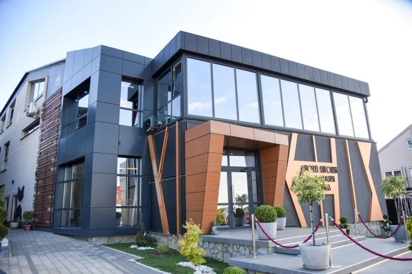 Hotel Euforia Lounge Šabac Esterno foto