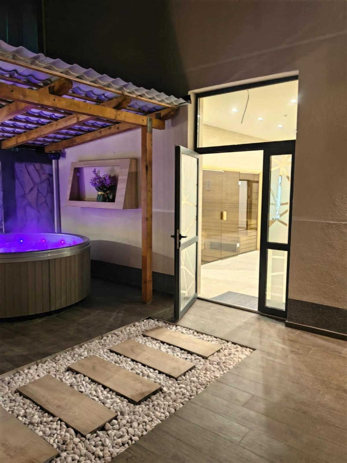 Hotel Euforia Lounge Šabac Esterno foto