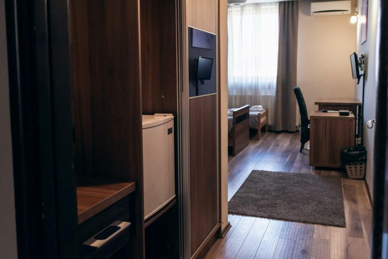 Hotel Euforia Lounge Šabac Esterno foto